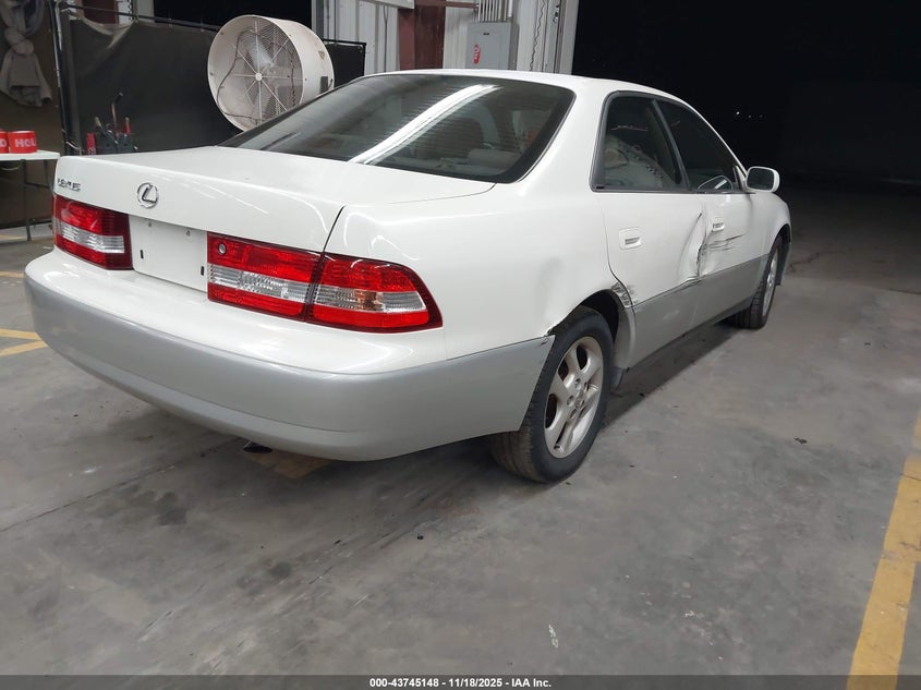 JT8BF28G8Y5102180 2000 LEXUS ES photo no. 4