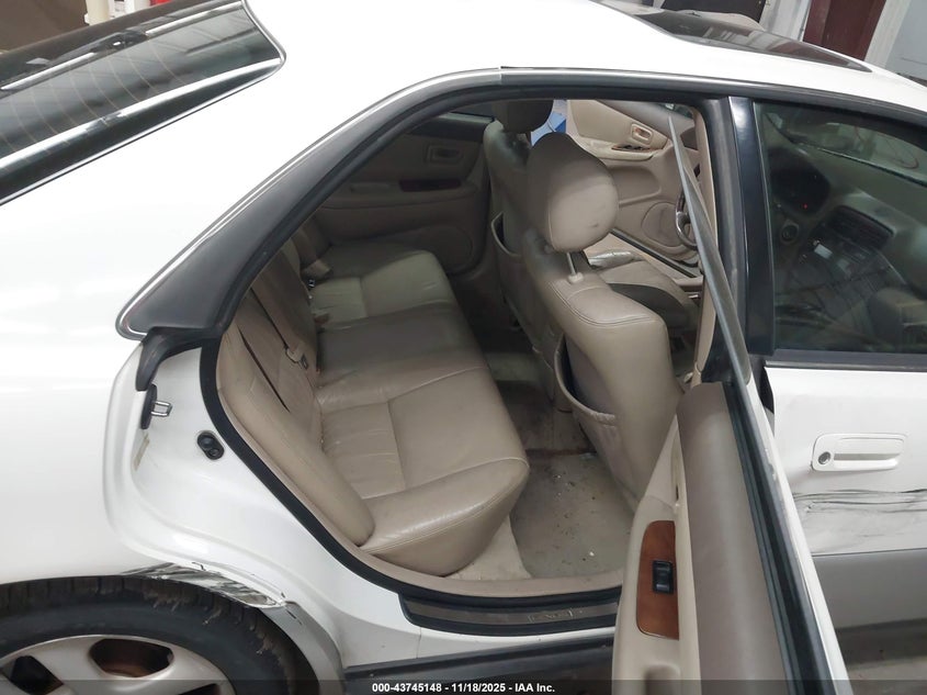 JT8BF28G8Y5102180 2000 LEXUS ES photo no. 8