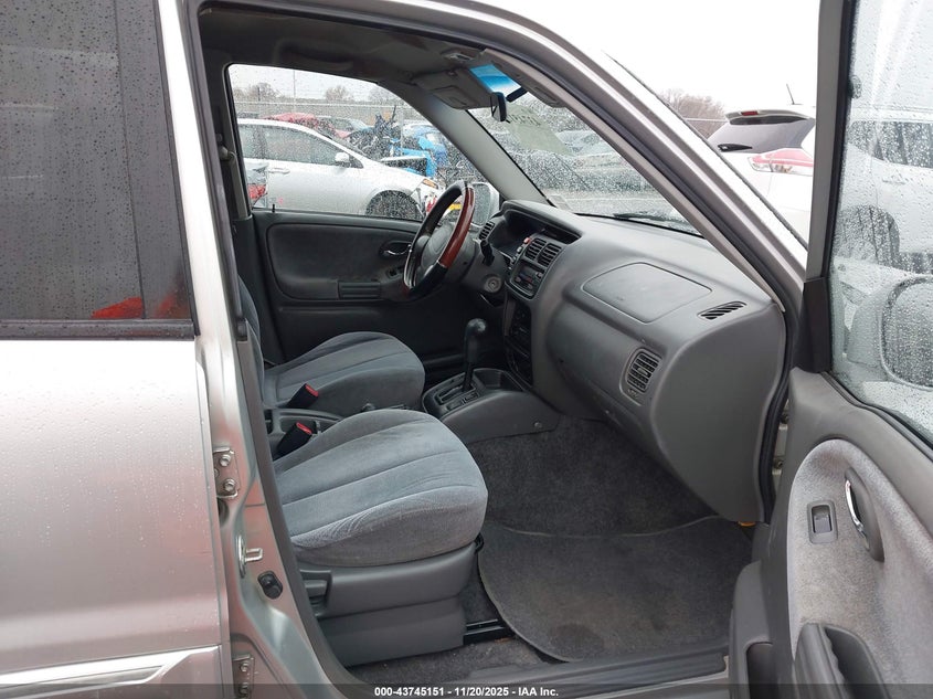 JS3TX92V124121140 2002 SUZUKI XL7 photo no. 5