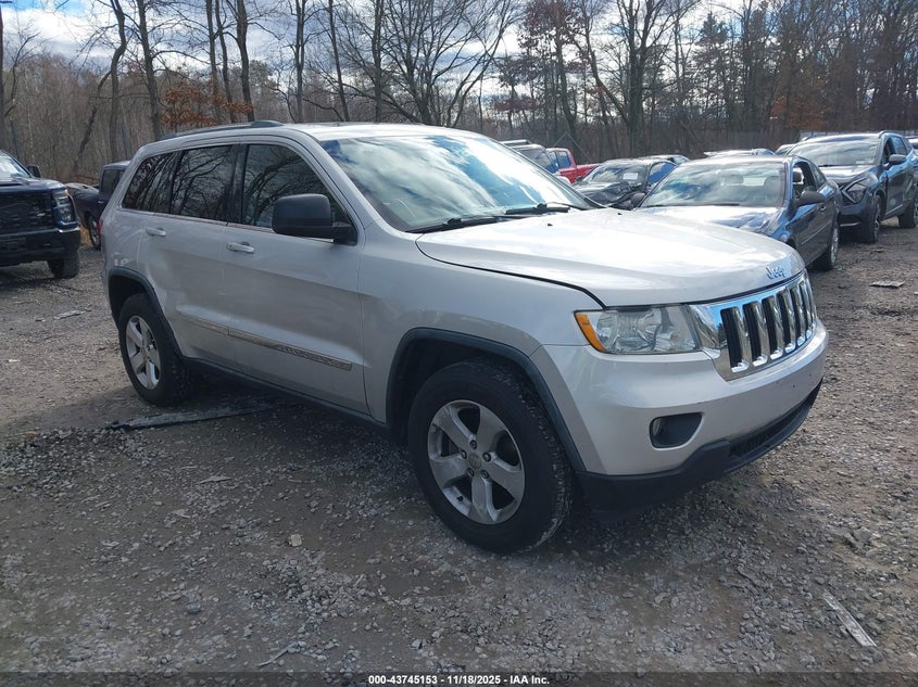 JEEP GRAND CHEROKEE LAREDO