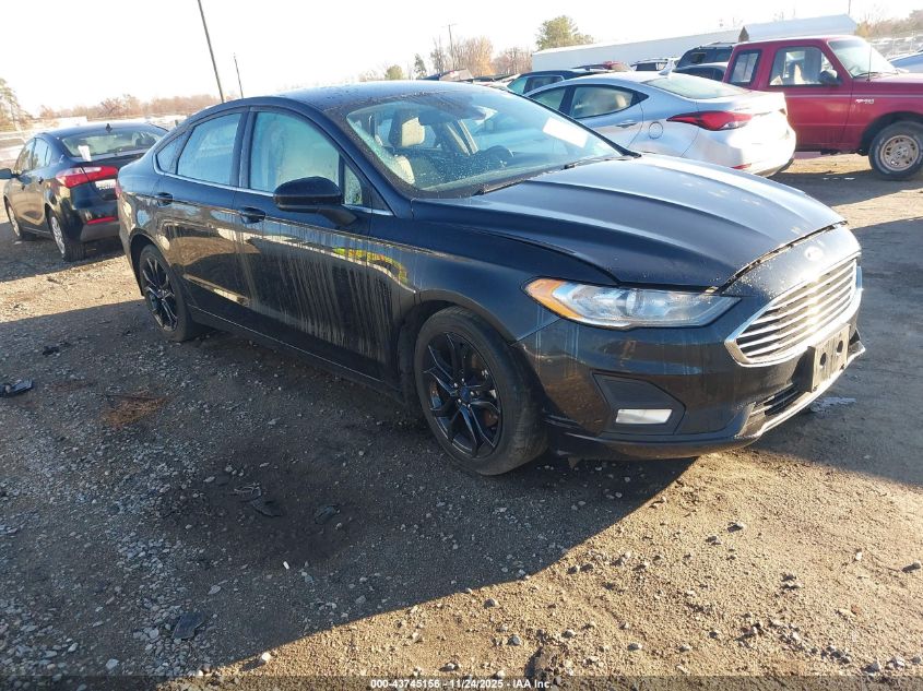FORD FUSION SE