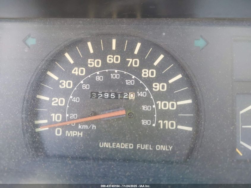 1986 Toyota Pickup 1/2 Ton Rn50 VIN: JT4RN50R3G0185496 Lot: 43745184