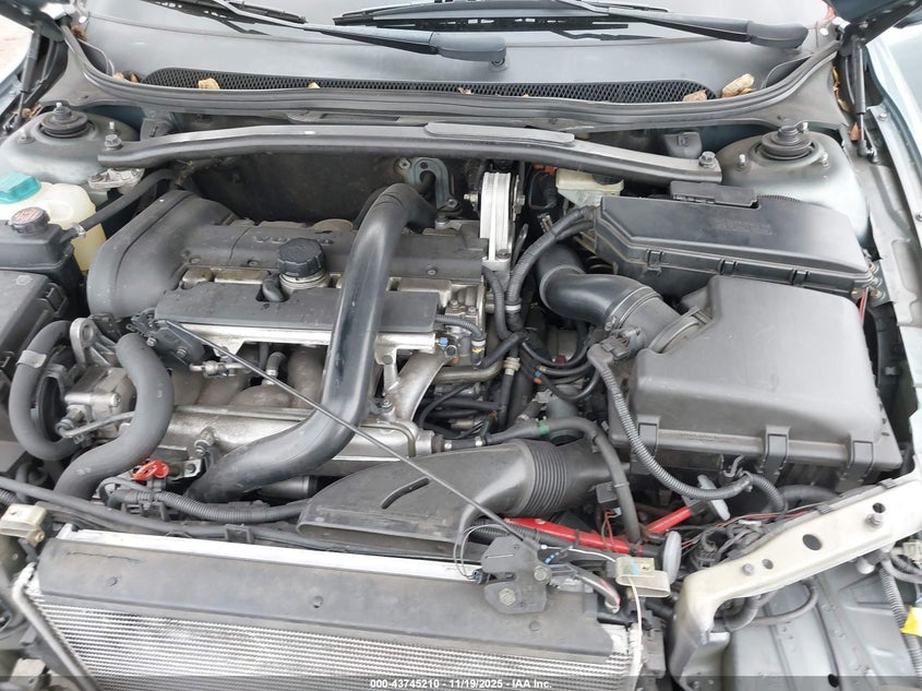 2002 Volvo S60 2.4T VIN: YV1RS58D922101299 Lot: 43745210