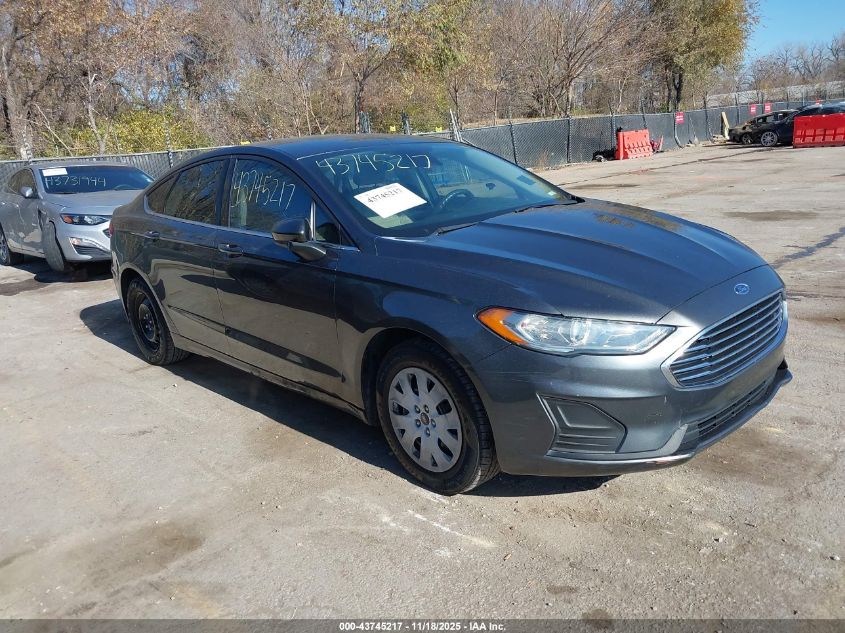 FORD FUSION S