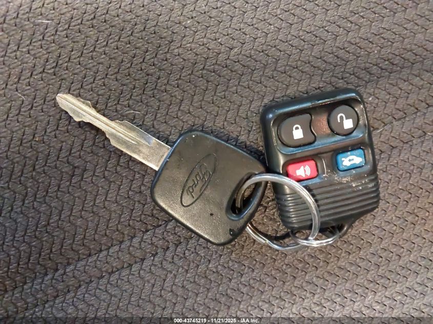 2004 Ford Mustang VIN: 1FAFP406X4F239372 Lot: 43745219