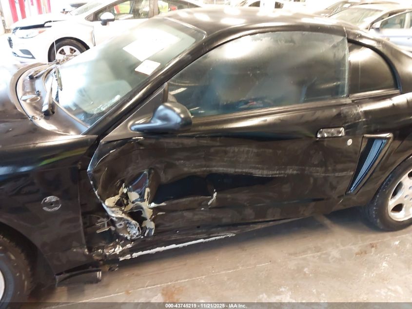 2004 Ford Mustang VIN: 1FAFP406X4F239372 Lot: 43745219