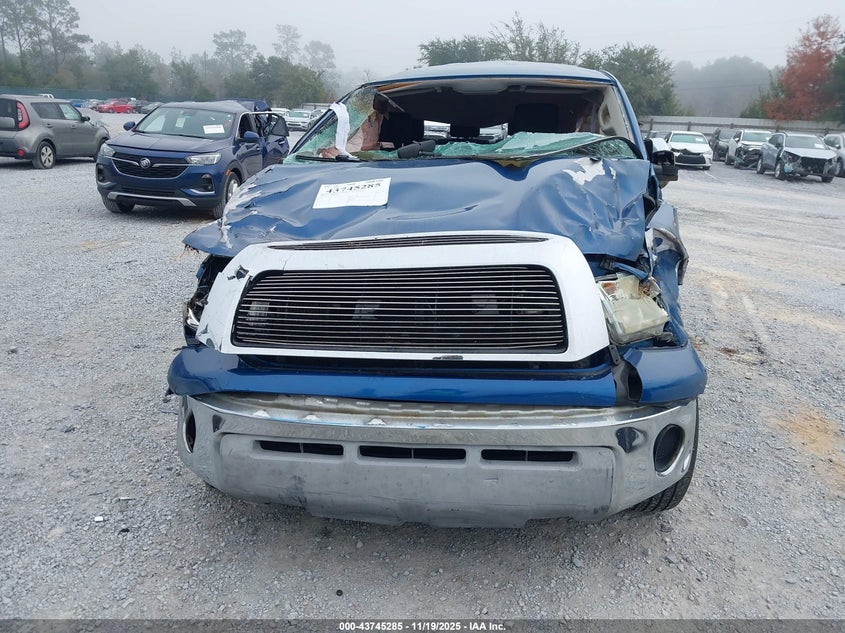 2008 Toyota Tundra Base 4.7L V8 VIN: 5TBRT54118S457853 Lot: 43745285