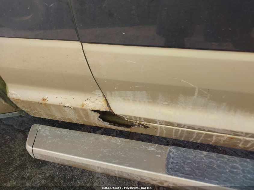 2011 Ram Ram 3500 Laramie Longhorn VIN: 3D73Y4HL9BG585550 Lot: 43745411