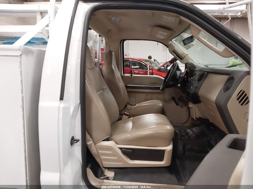 2008 Ford F-350 Xl/Xlt VIN: 1FDWF30548EC54794 Lot: 43745486