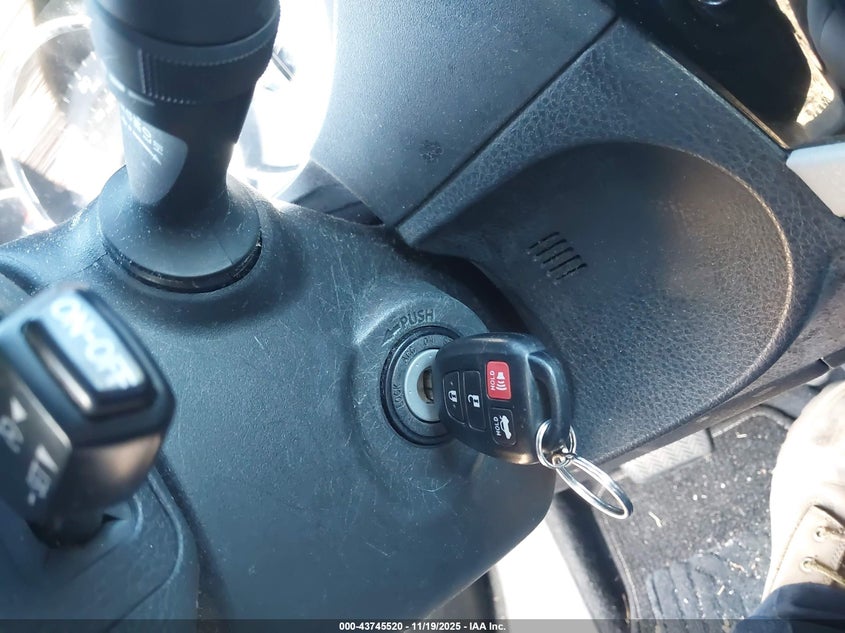 2T1BURHEXEC040309 2014 TOYOTA COROLLA photo no. 11