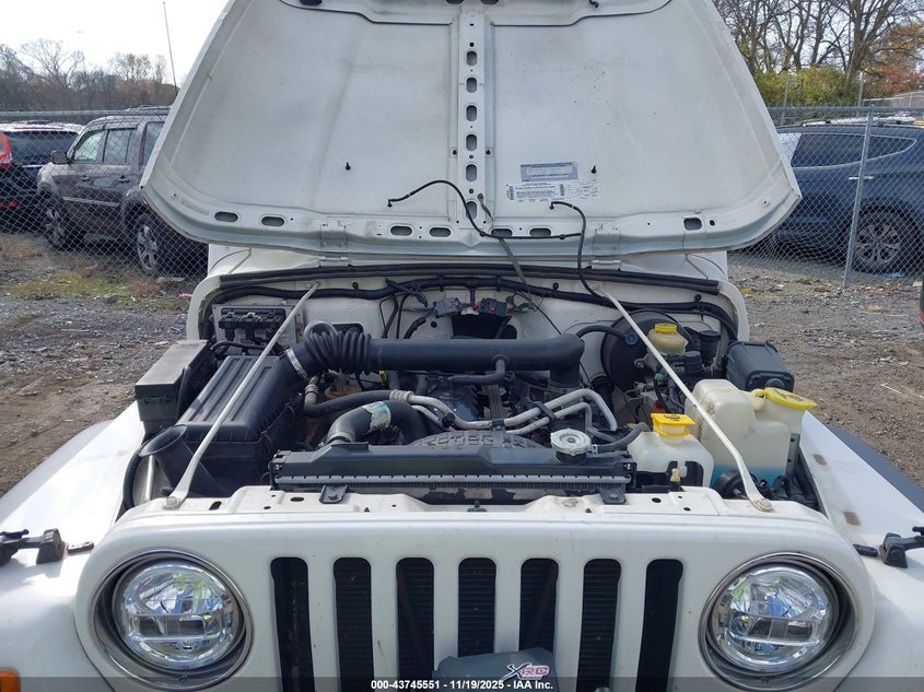 2000 Jeep Wrangler Sport VIN: 1J4FA49S6YP721844 Lot: 43745551