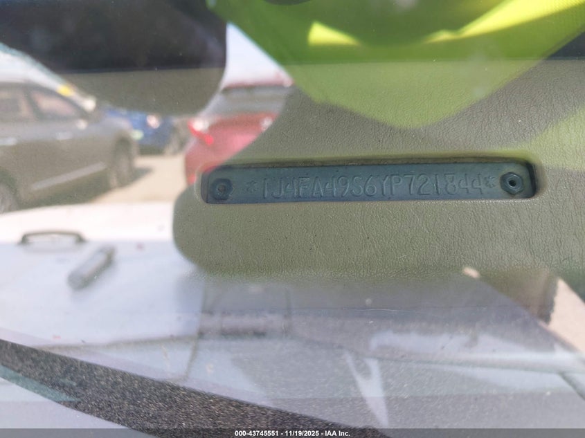 2000 Jeep Wrangler Sport VIN: 1J4FA49S6YP721844 Lot: 43745551