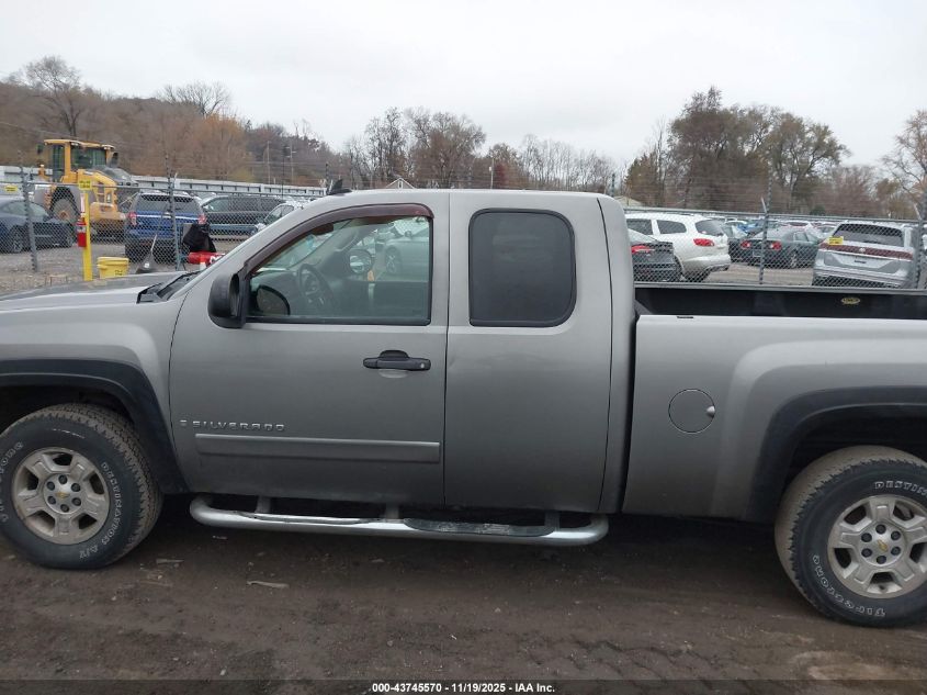 2007 Chevrolet Silverado 1500 Lt2 VIN: 1GCEK19J17E517385 Lot: 43745570