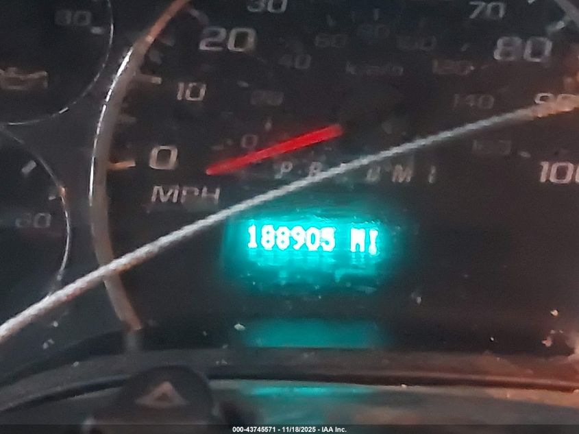 2017 Chevrolet Express 2500 Work Van VIN: 1GCWGAFF2H1335709 Lot: 43745571