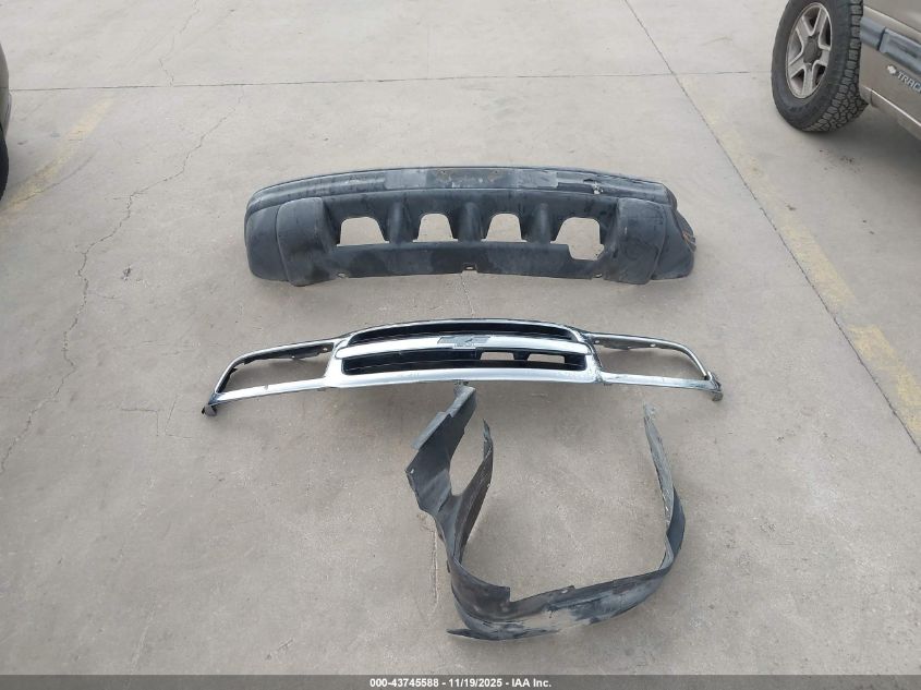 2003 Chevrolet Tracker Hard Top Base VIN: 2CNBE13C936919654 Lot: 43745588