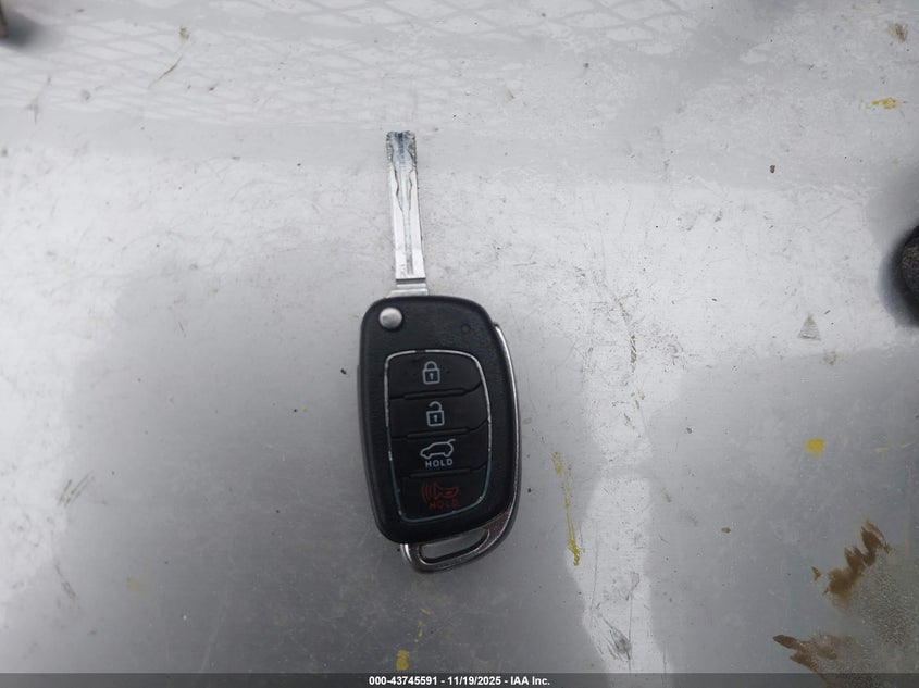 KM8J23A43KU941886 2019 HYUNDAI TUCSON photo no. 11