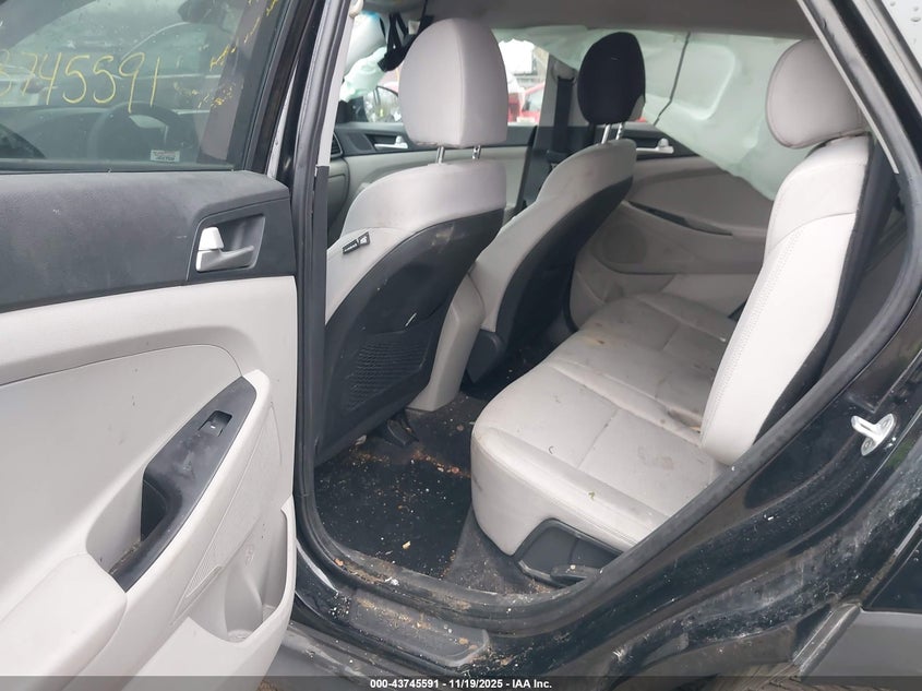 KM8J23A43KU941886 2019 HYUNDAI TUCSON photo no. 8