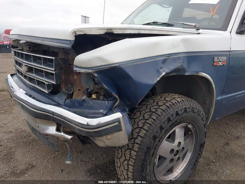 1989 Chevrolet Blazer S10 VIN: 1GNCT18ZXK0142766 Lot: 43745597
