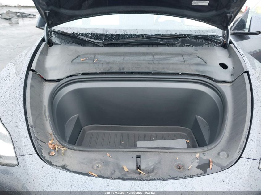 2022 Tesla Model Y Long Range Dual Motor All-Wheel Drive VIN: 7SAYGDEE4NF430216 Lot: 43745598