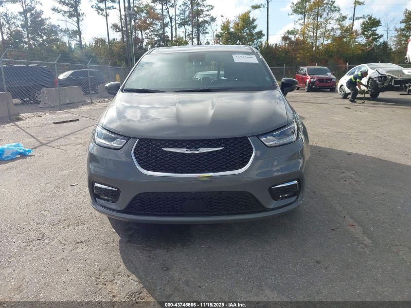 2025 Chrysler Pacifica - 2C4RC1S76SR565392