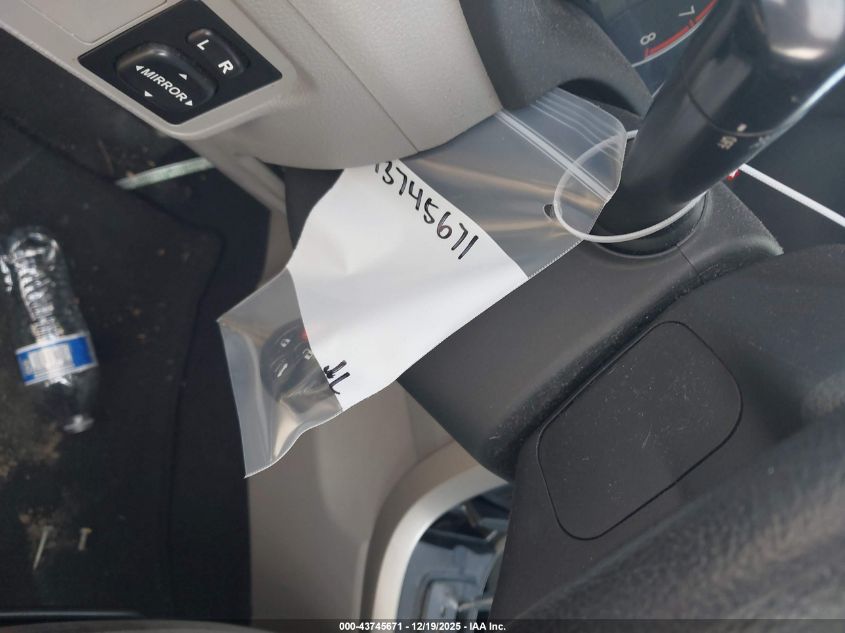 2013 Toyota Corolla L VIN: 5YFBU4EE3DP095271 Lot: 43745671