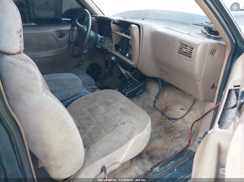 1GCCS19X0T8120240 1996 CHEVROLET S-10 PICKUP photo no. 5
