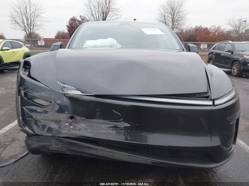 2026 Tesla Model Y Long Range Dual Motor All-Wheel Drive VIN: 7SAYGDED8TF386743 Lot: 43745791