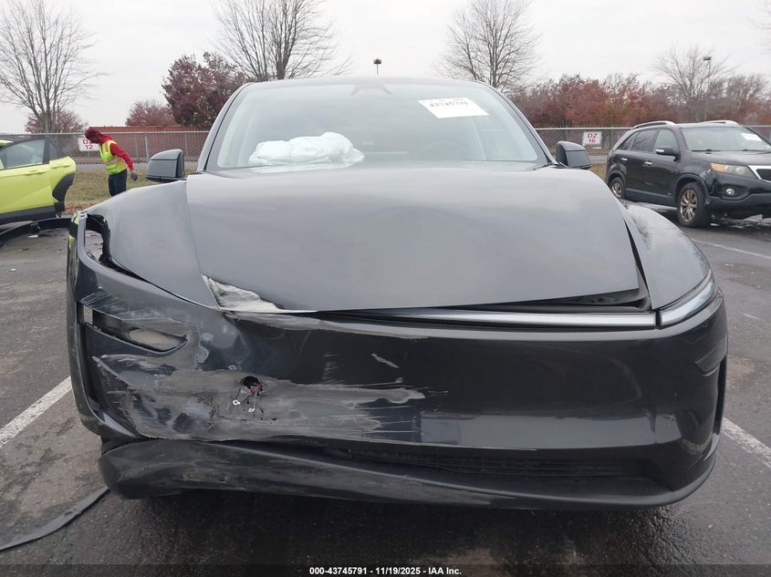 2026 Tesla Model Y Long Range Dual Motor All-Wheel Drive VIN: 7SAYGDED8TF386743 Lot: 43745791