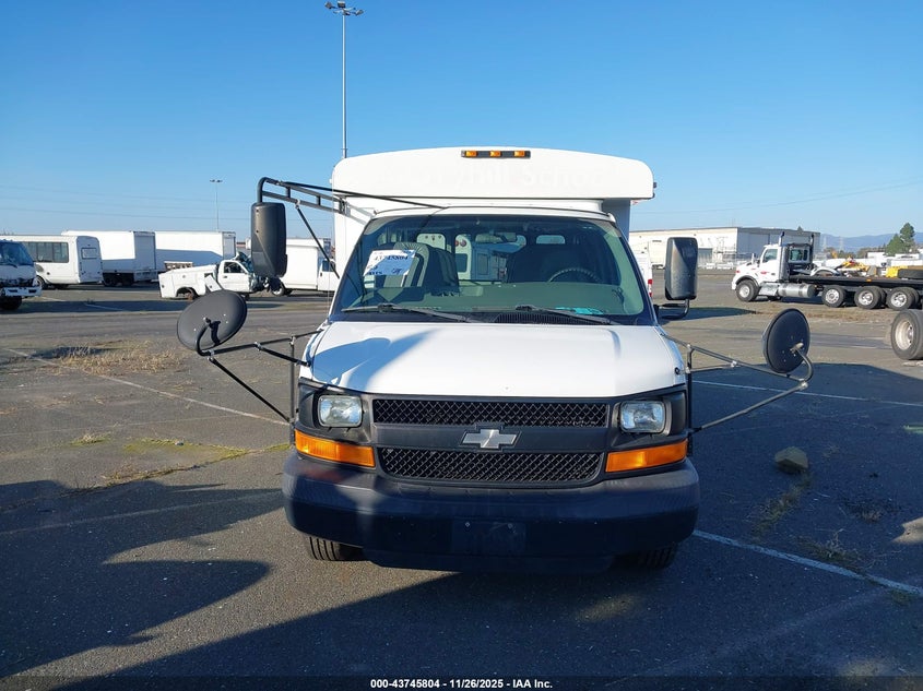 2006 Chevrolet Express Cutaway Work Van VIN: 1GBHG31V461256661 Lot: 43745804