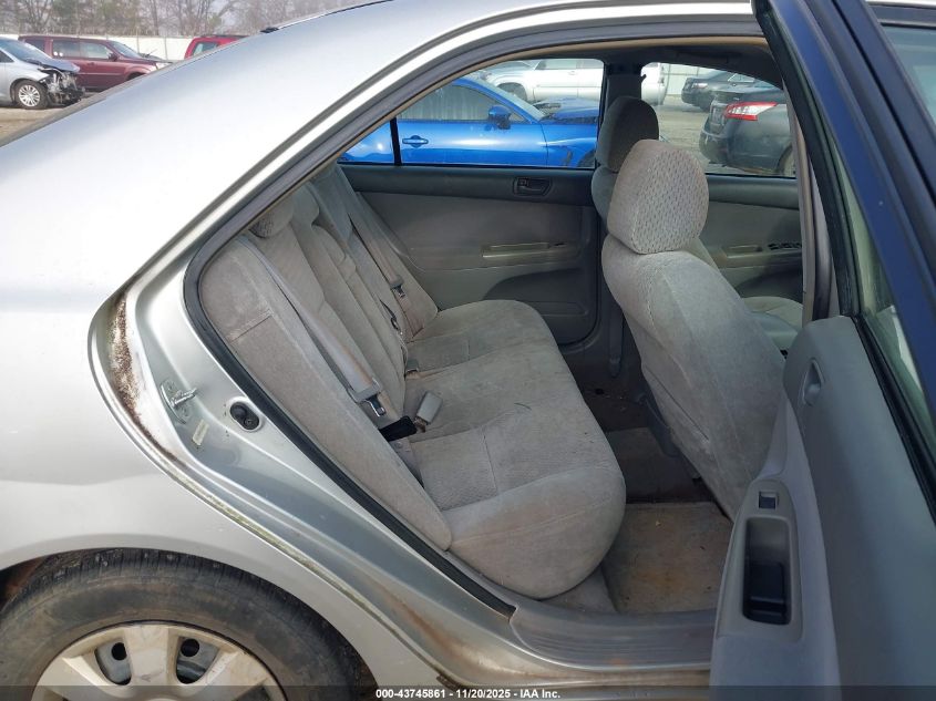 2003 Toyota Camry Le VIN: 4T1BE32K23U760661 Lot: 43745861