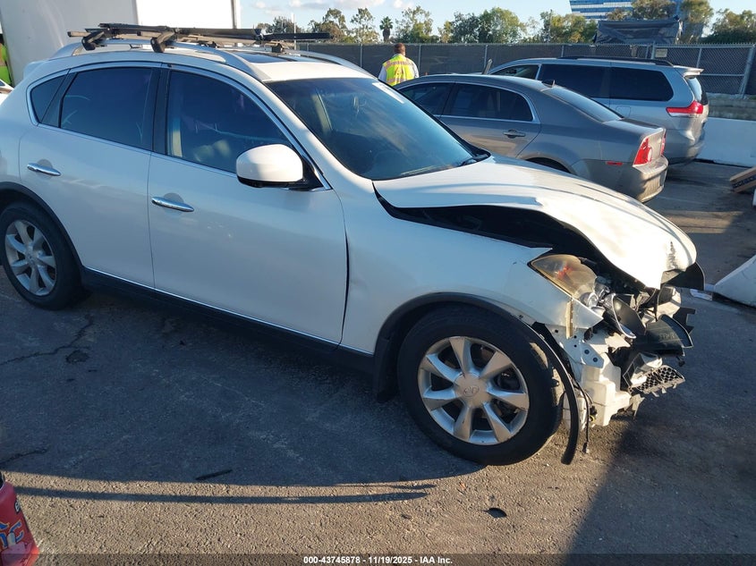 INFINITI EX35 JOURNEY