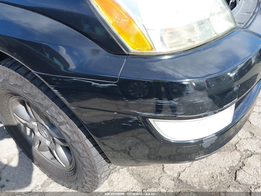 2003 Lexus Gx 470 VIN: JTJBT20X530010923 Lot: 43745899