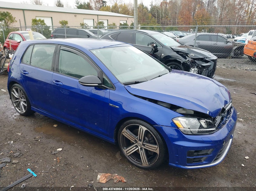 VOLKSWAGEN GOLF R 4-DOOR