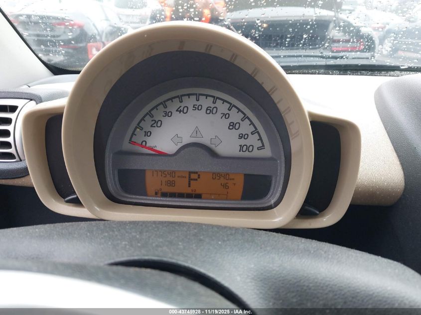 2008 Smart Fortwo Passion/Pure VIN: WMEEJ31X88K165926 Lot: 43745928