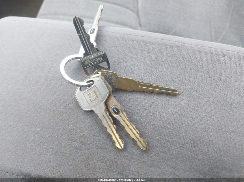 1999 Buick Century Custom VIN: 2G4WS52M3X1423392 Lot: 43745985