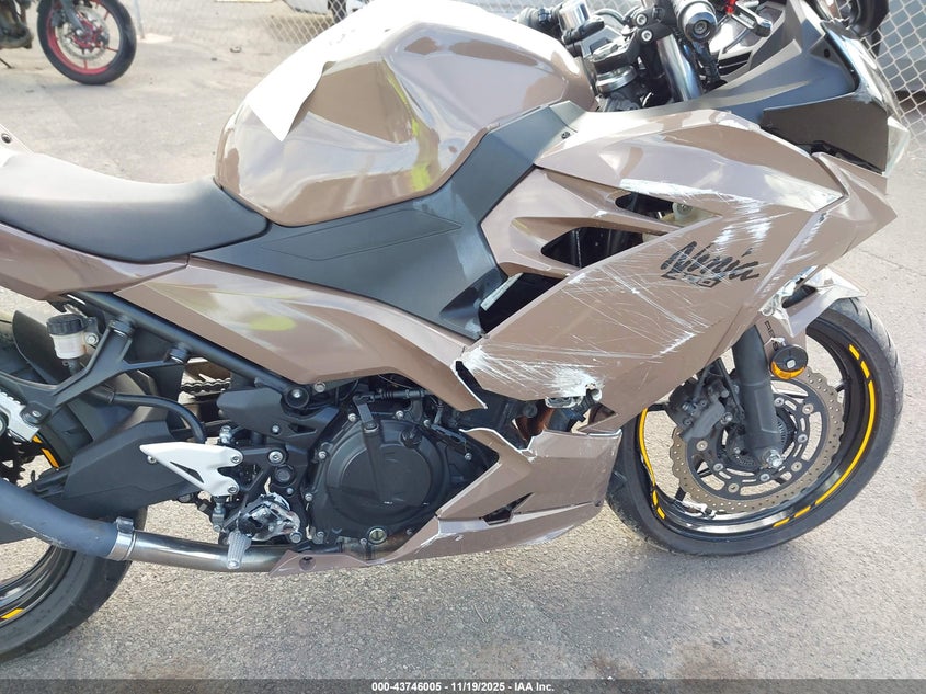 2018 Kawasaki Ex400 VIN: JKAEXKG17JDA02220 Lot: 43746005