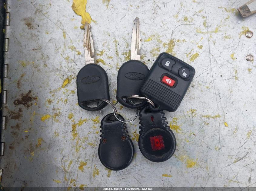 2005 Ford F-150 Fx4/Lariat/Xl/Xlt VIN: 1FTPX14545NA92813 Lot: 43746039