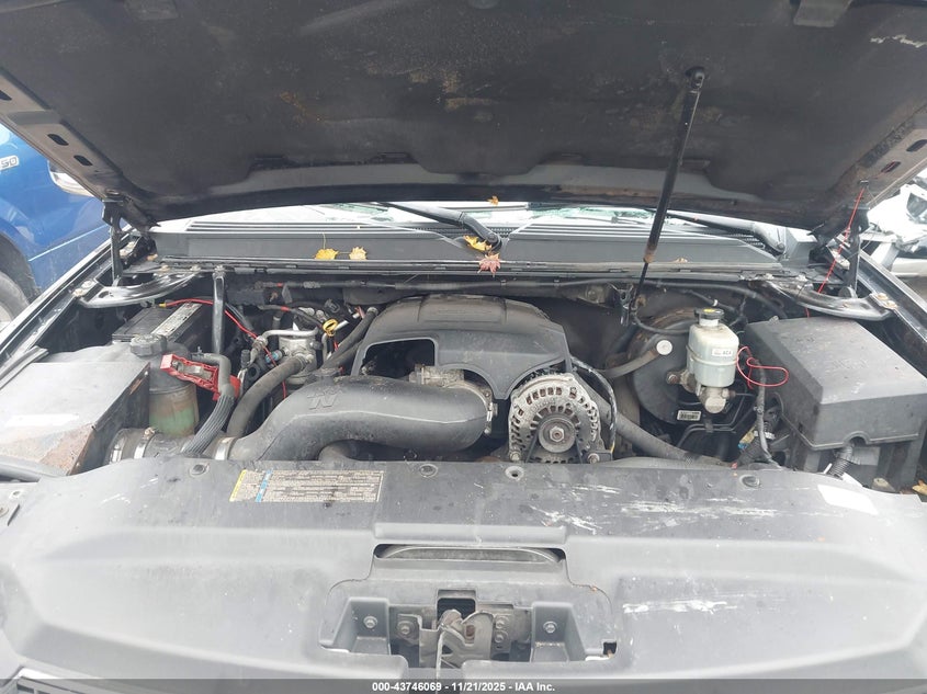 2008 Cadillac Escalade Standard VIN: 1GYFK63898R127873 Lot: 43746069