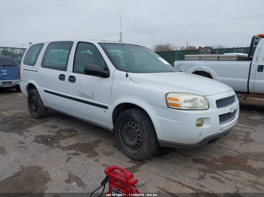 1GBDV13W78D113364 2008 Chevrolet Uplander Cargo auction photo 1