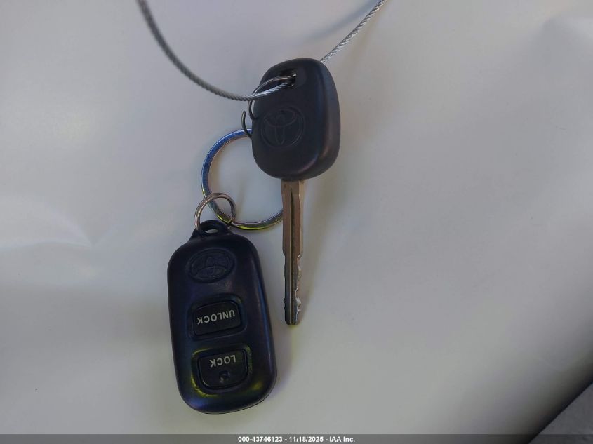 2005 Toyota Corolla Le VIN: 1NXBR32E35Z494875 Lot: 43746123