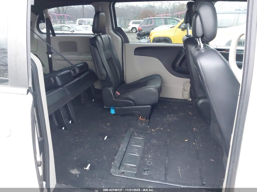 2017 Dodge Grand Caravan Sxt VIN: 2C4RDGCG6HR818234 Lot: 43746137