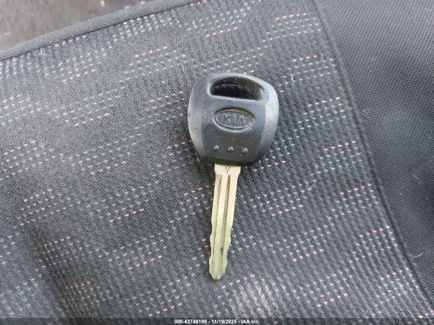 2012 Kia Sedona Lx VIN: KNDMG4C7XC6458806 Lot: 43746199