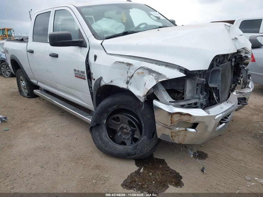 RAM 2500 TRADESMAN 4X4 6 4 BOX