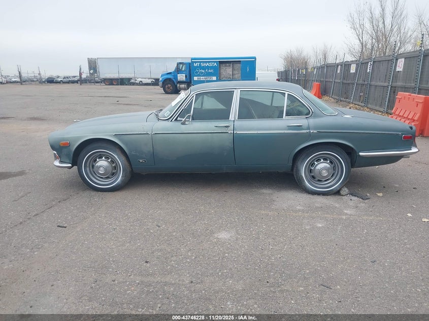 1970 Jaguar Xj6 VIN: 1L54274BW Lot: 43746228