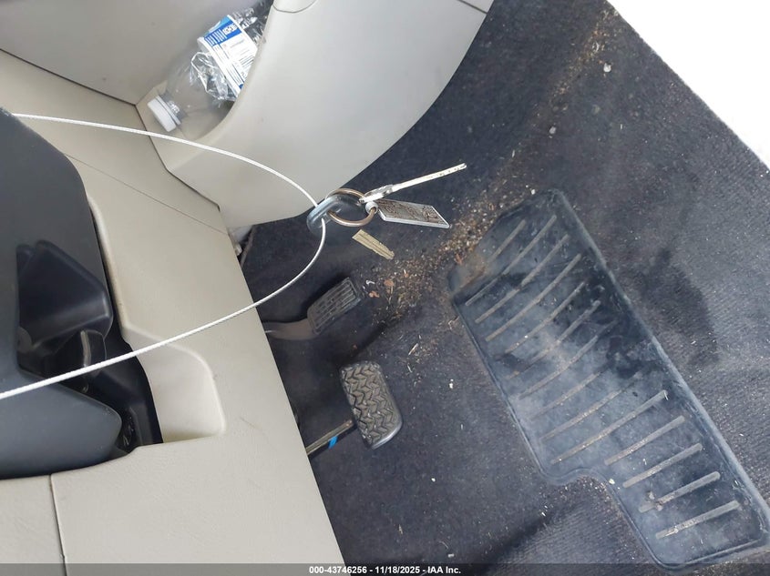 2008 Toyota Yaris VIN: JTDBT923681282646 Lot: 43746256