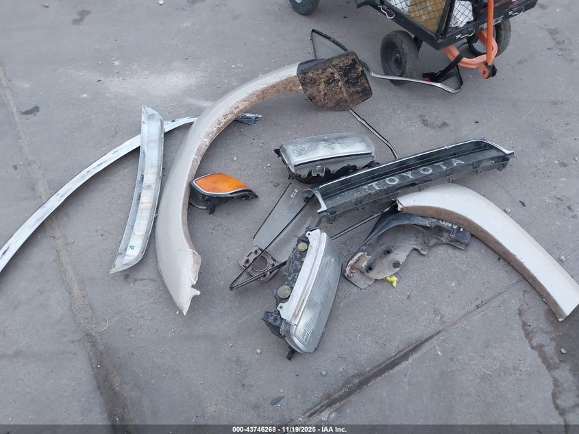 1992 Toyota Land Cruiser Fj80 VIN: JT3FJ80W3N0042202 Lot: 43746268