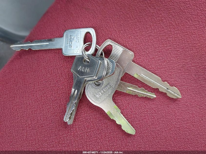 2010 Ford E-350 Cutaway VIN: 1FDEE3FL1ADA63009 Lot: 43746271