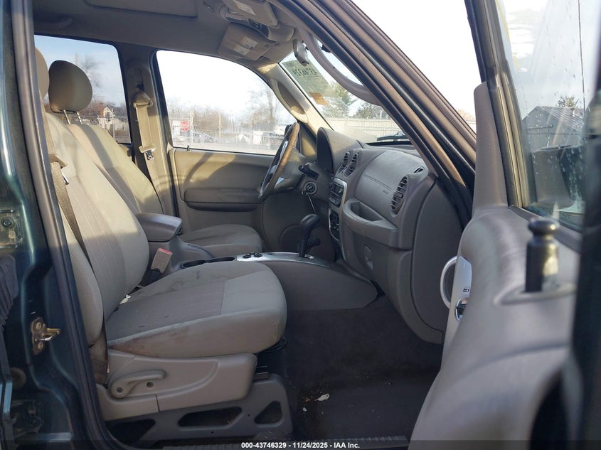 1J4GL58K26W171745 2006 JEEP LIBERTY (NORTH AMERICA) photo no. 5