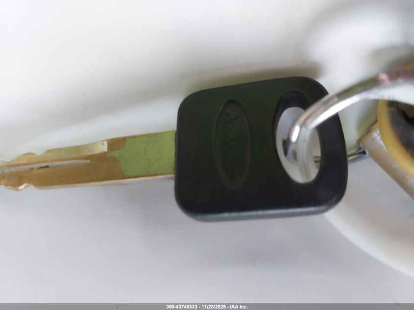 2001 Ford F-250 Xl/Xlt VIN: 3FTNF20L21MA48592 Lot: 43746333