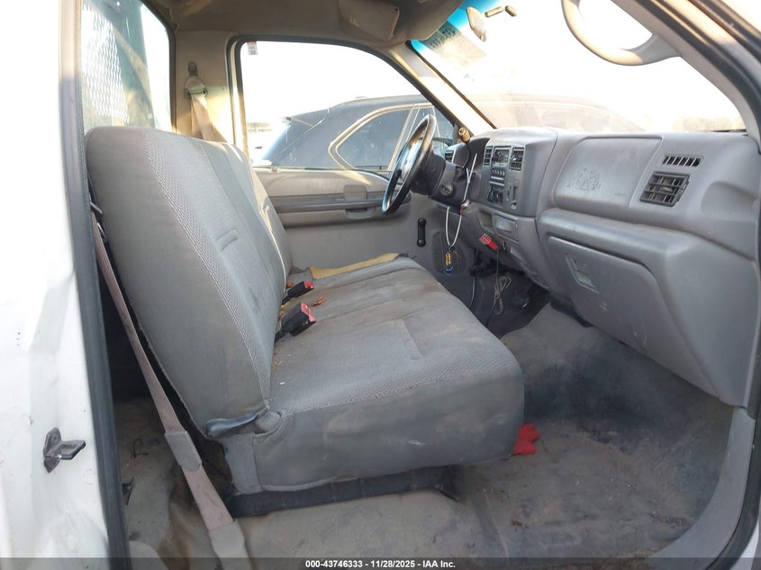 2001 Ford F-250 Xl/Xlt VIN: 3FTNF20L21MA48592 Lot: 43746333